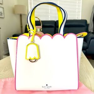 LIMITED EDITION Kate Spade Purse for Sale